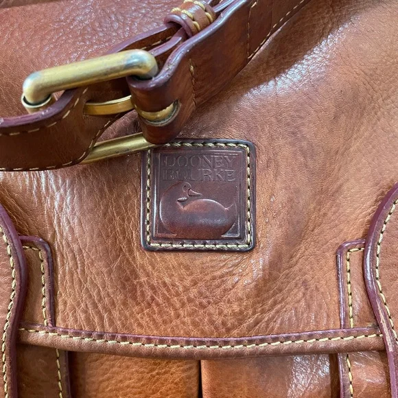 Vintage Dooney & Bourke crossbody bag - Picture 4 of 12
